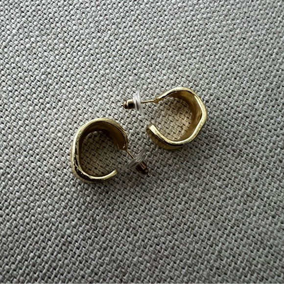 Organic Wide Gold Hoops - Picture 5 of 7